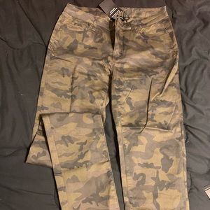 Alloy Apparel Camo Pants (Tall)